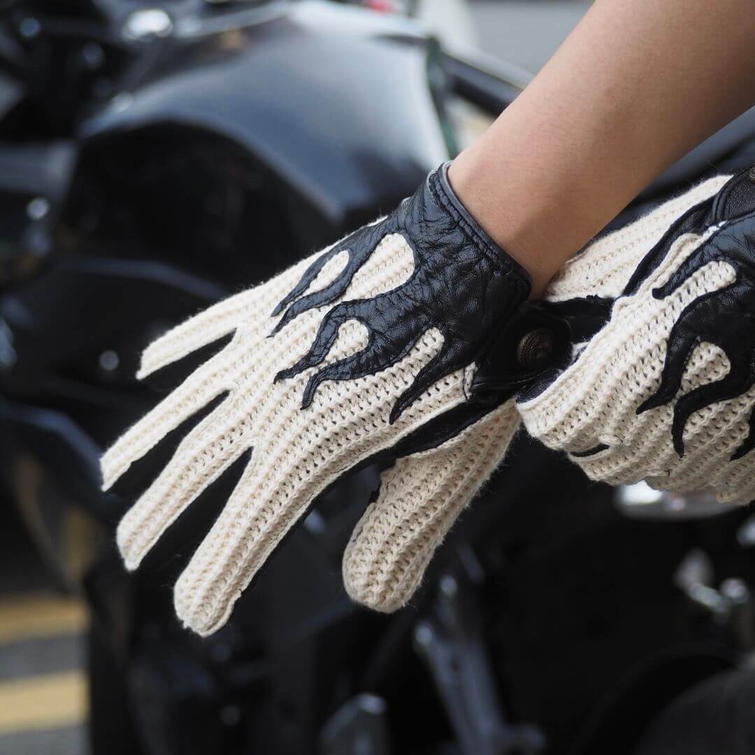 Men's Deerskin Driving Gloves – Crochet Back Flame Design