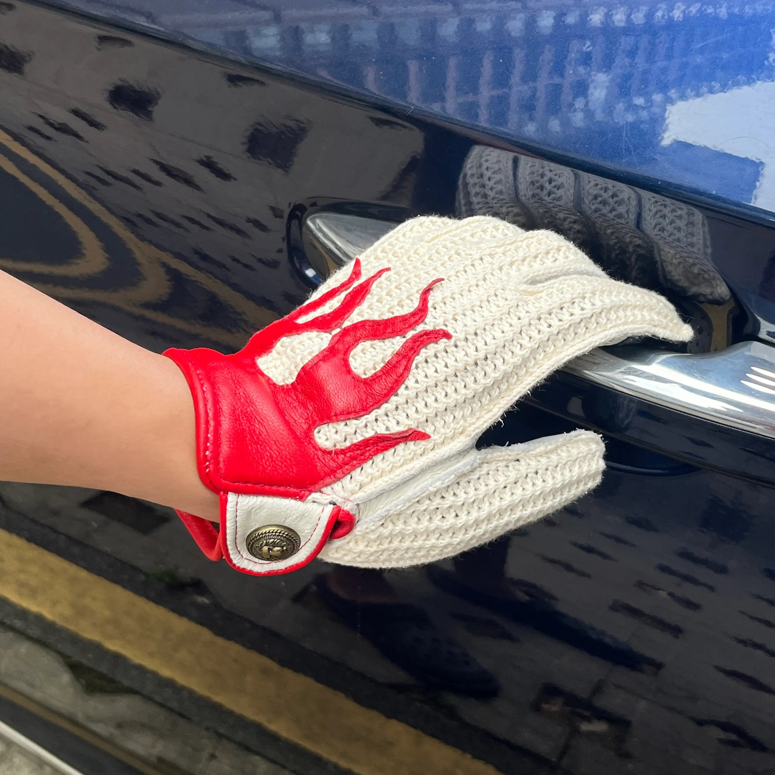 Men's Deerskin Driving Gloves – Crochet Back Flame Design